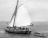 De Noorman met bijboot onder gereefd zeil (Collectie familie Metz)